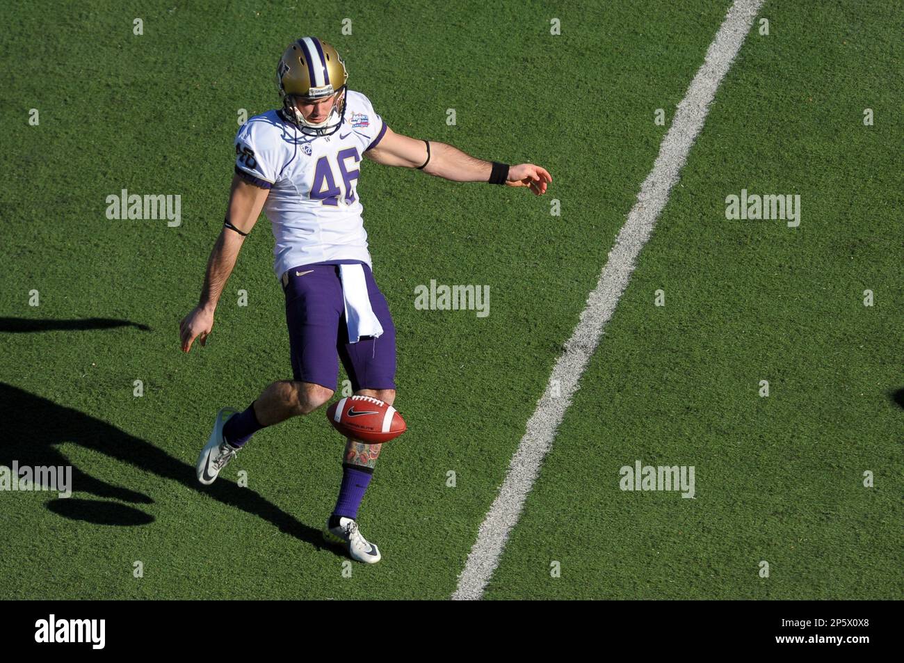 Allstate Sugar Bowl - Keith Price, Washington Husky Football 28-of-35, 342  yards, 2 TDs, 0 INT, QBR: 84.7 Price leads the Huskies to their first  non-conference road win with his most passing