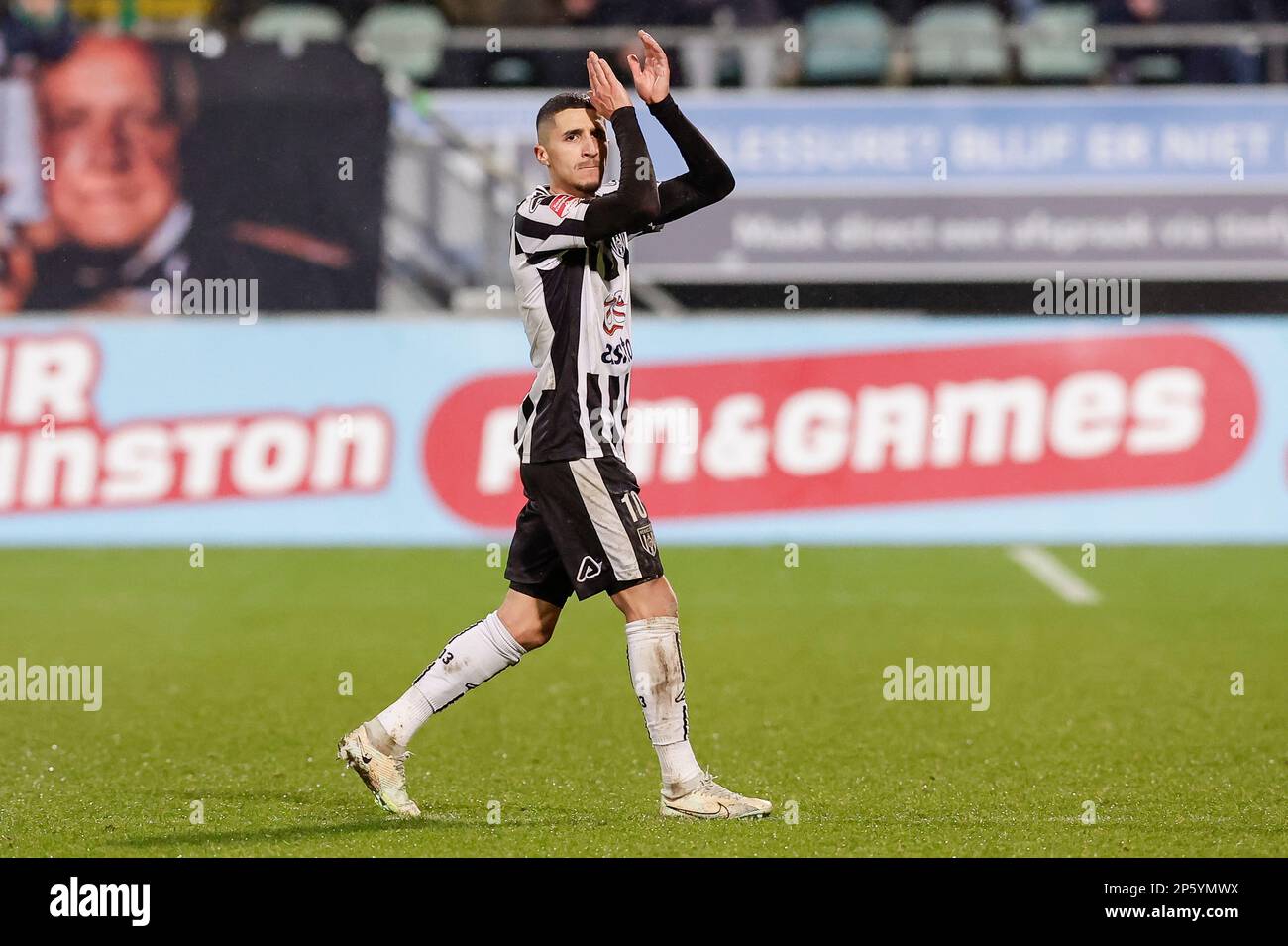 06-03-2023: Sport: ADO vs Heracles  WIJDEWORMER, NETHERLANDS - MARCH 6: Anas Ouahim (Heracles Almelo) substitution during the match Keukenkampioendivi Stock Photo