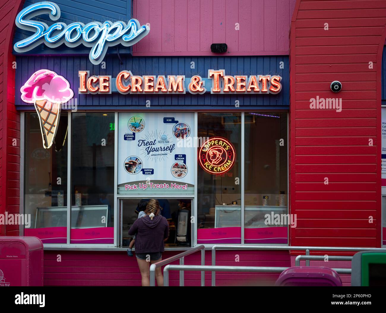 Classic American ice cream parlor on the Santa Monica pier in Los
