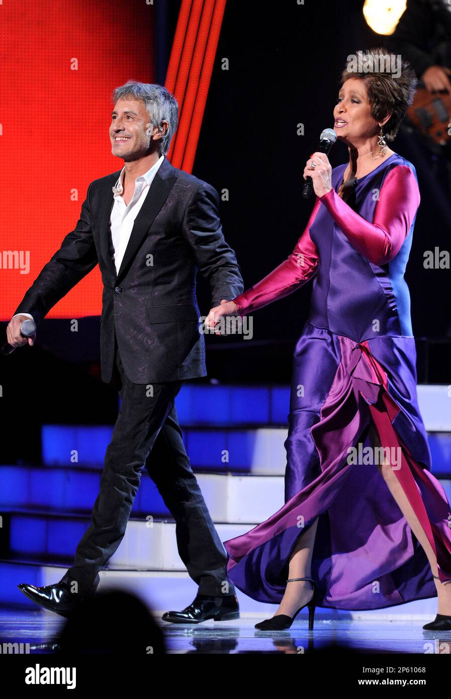 LAS VEGAS, NV - NOVEMBER 15: Sergio Dalma and Daniela Romo perform ...