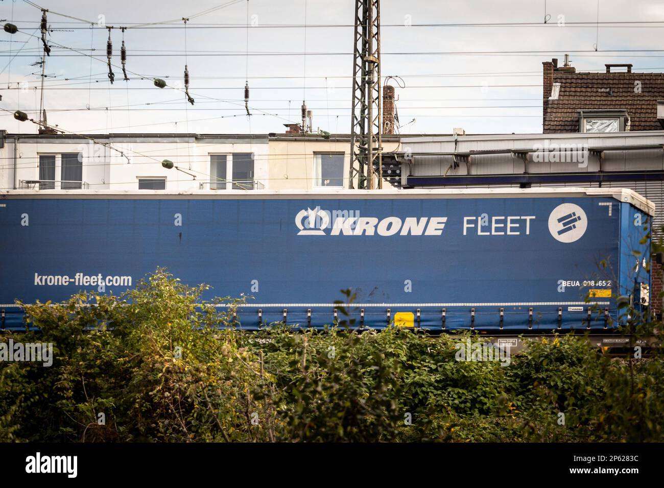 Picture of a sign with the logo of Krone Fleet on a container trailer ...