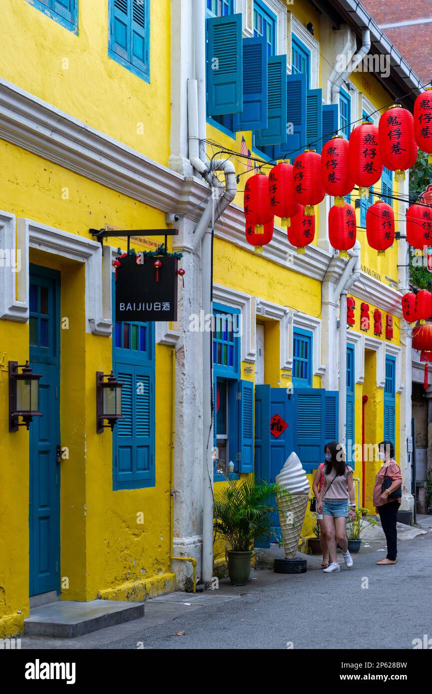 Brightly coloured restaurant on Lorong Panggung, Chinatown, Kuala Lumpur, Malaysia Stock Photo