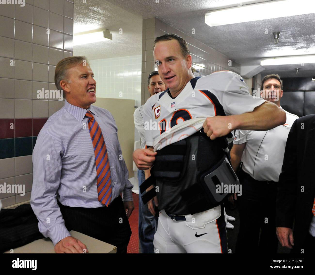 John Elway, Denver Broncos quarterback in 1985 Stock Photo - Alamy