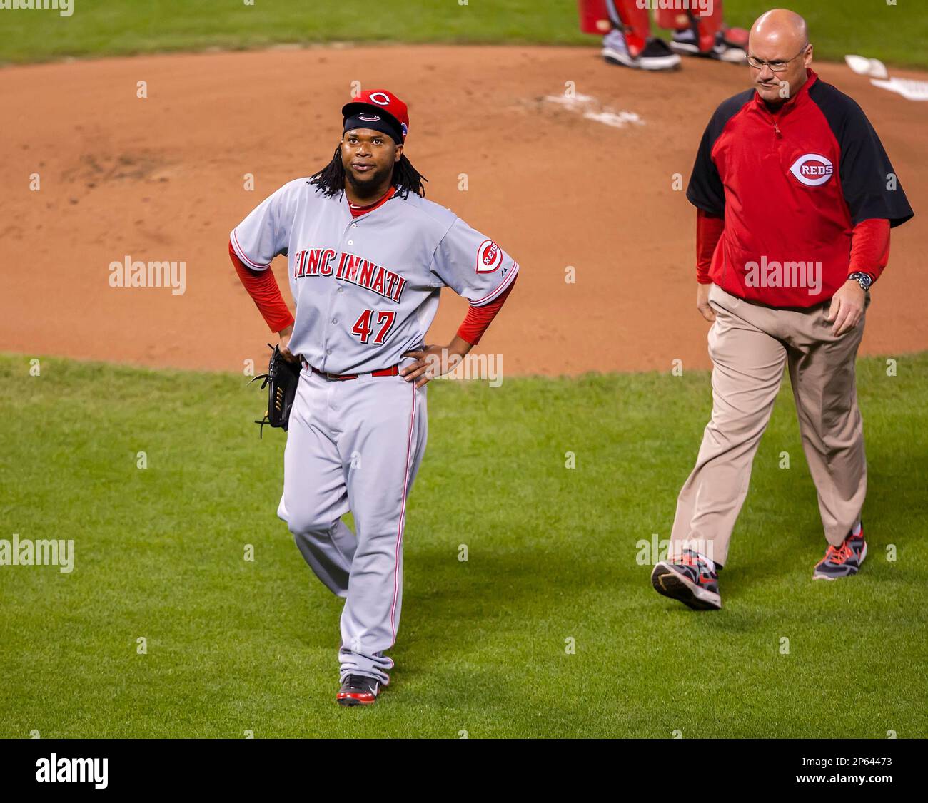 Johnny Cueto leaves game with one out in first 