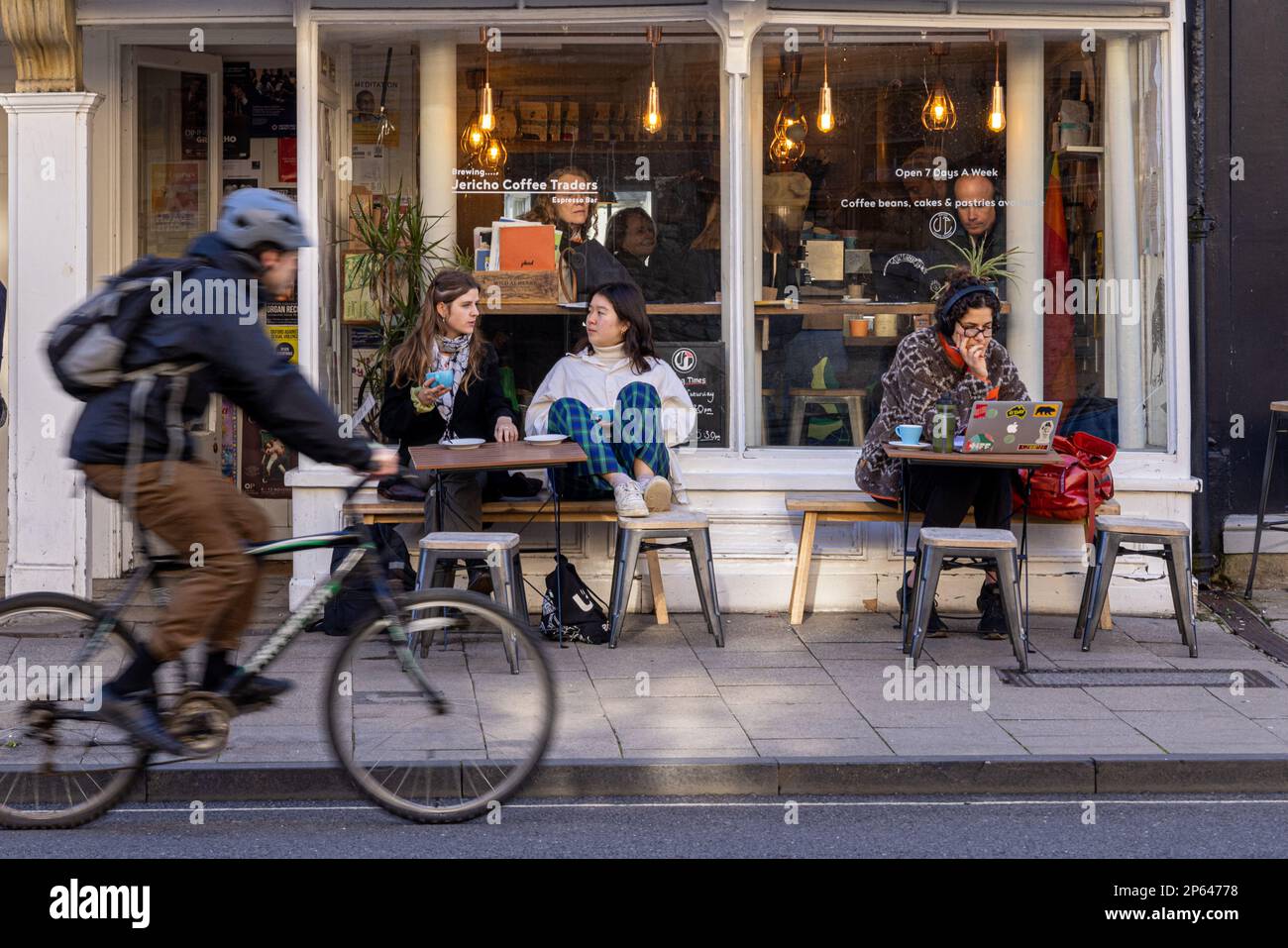 Coffee shop, Oxford City, Oxford, Oxfordshire, England Stock Photo