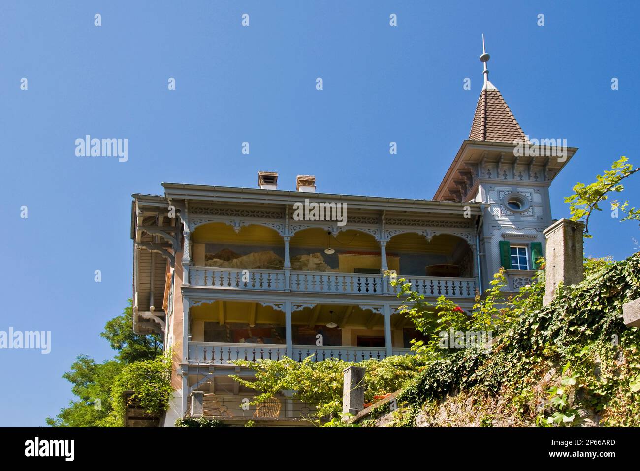 Switzerland, Canton Bern, Spiez, Traditional house Stock Photo Alamy