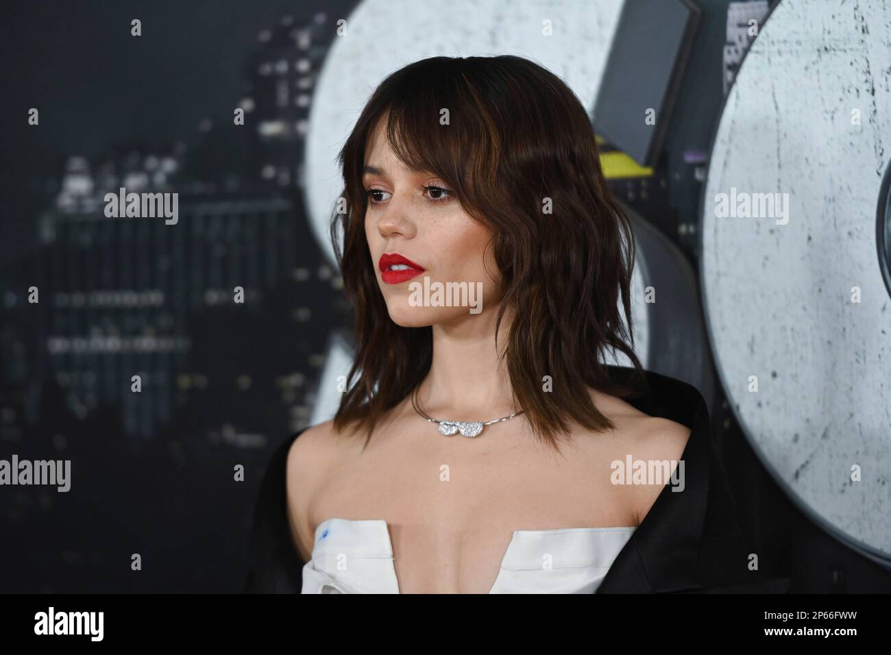 Photo by: NDZ/STAR MAX/IPx 2023 3/6/23 Jenna Ortega at the premiere of ...