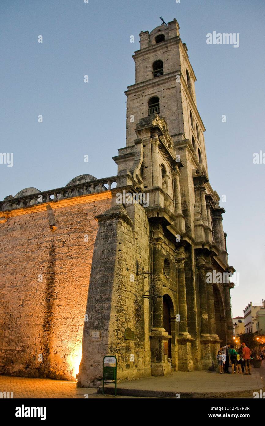 Cuba, Havana, plaza de san francisco de asis, basilica menor de san francisco de asis Stock Photo