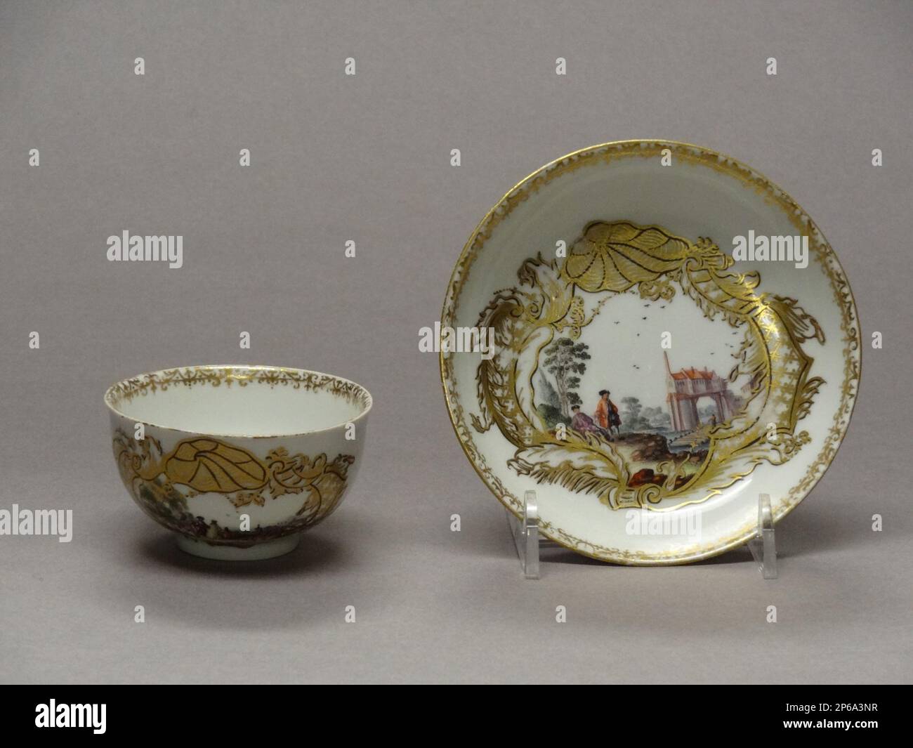 Meissen Porcelain Manufactory, Teabowl and Saucer, c. 1745, hard-paste porcelain. Stock Photo