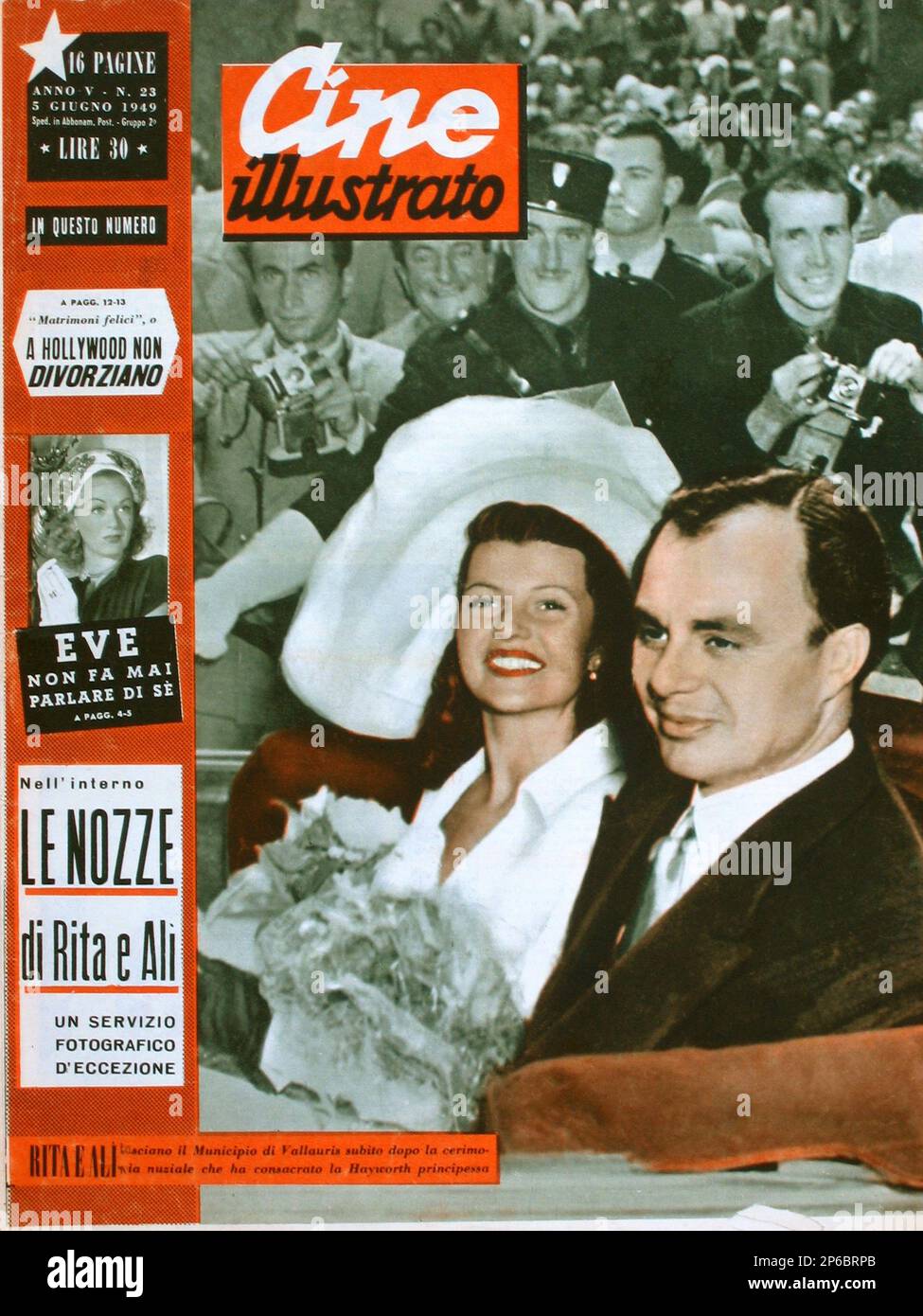 1949 , 27 may ,  France  : The movie actress RITA HAYWORTH  ( 1918 - 1987 ) the day ofwedding with the  Prince Aly Khan  ( married the day  27 May 1949 -  divorced the day 26 January 1953 ). Cover of italian movie magazine CINE ILLUSTRATO 5 june 1949 . Alì - Ali' - CINEMA - matrimonio - sposi - sposalizio - marito e moglie - copertina di rivista - wife and housband - paparazzi  - paparazzo - smile - sorriso - ALI KAN   ----  Archivio GBB Stock Photo