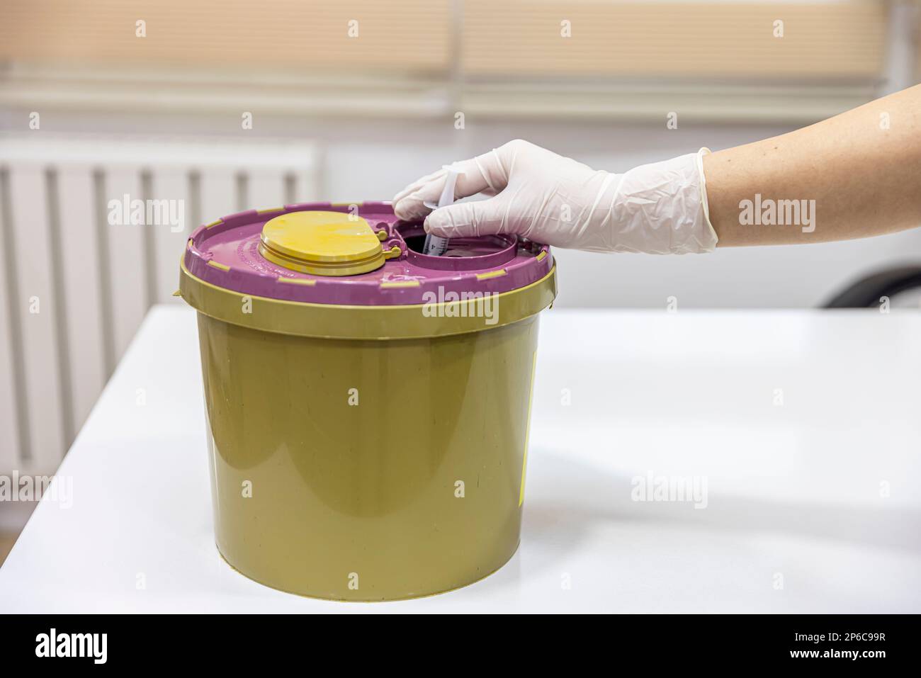 Throw away the medicine in the trash. Disposal container for Infectious