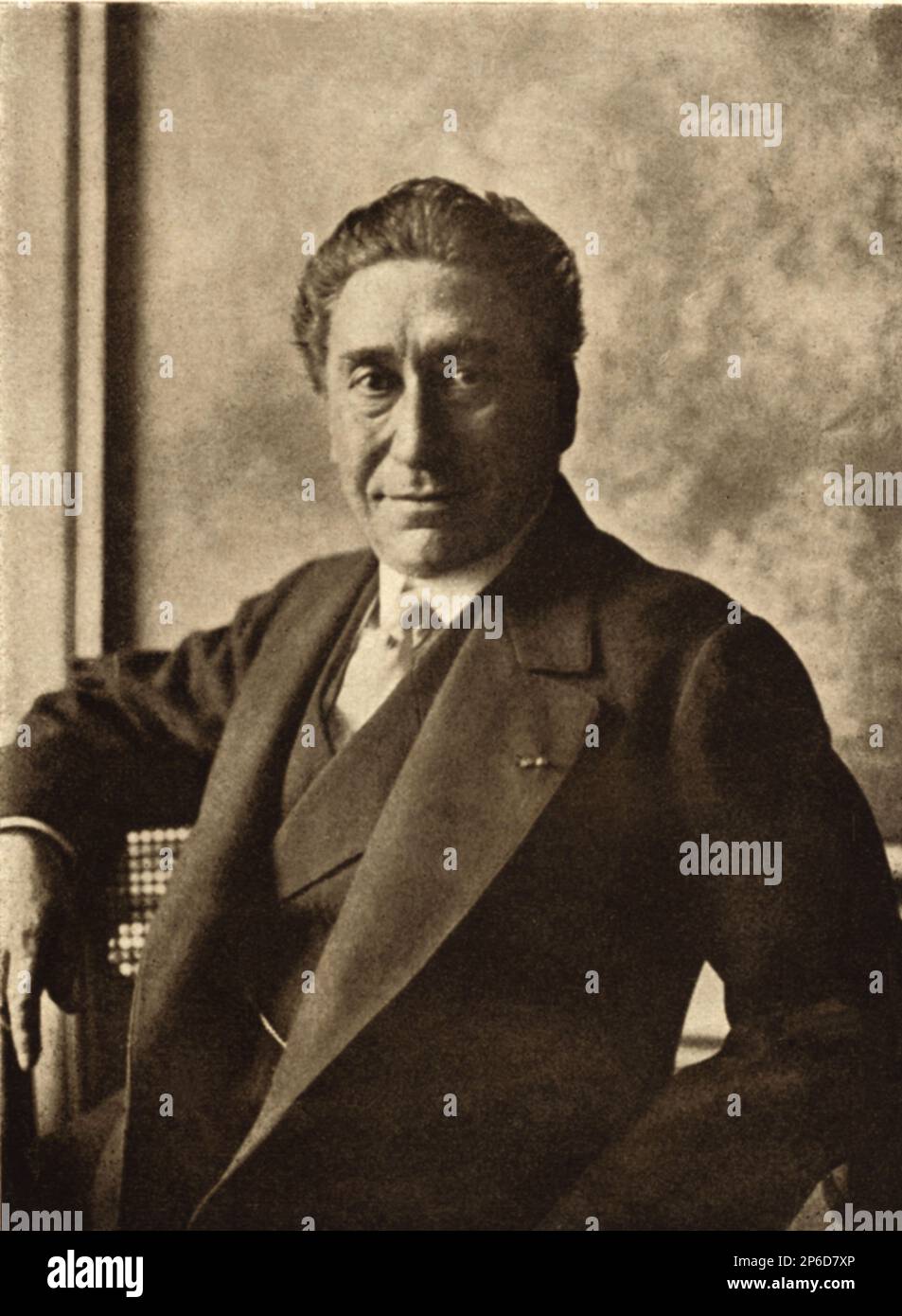 1910 c, ITALY : The italian actor ERMETE NOVELLI ( 1851 - 1919 ) , founder of first italian Teatro Stabile company ' Casa Goldoni ' at Teatro Valle in Rome  . Married with actress Olga Giannini Novelli . - attrice - TEATRO - THEATER - THEATRE - attore teatrale  ----  Archivio GBB Stock Photo