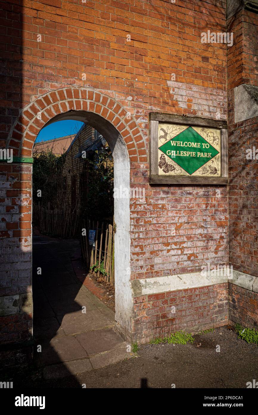 Gillespie Park London. Entrance to Gillespie Park Highbury London. Gillespie Park is a small local nature reserve in the London Borough of Islington. Stock Photo