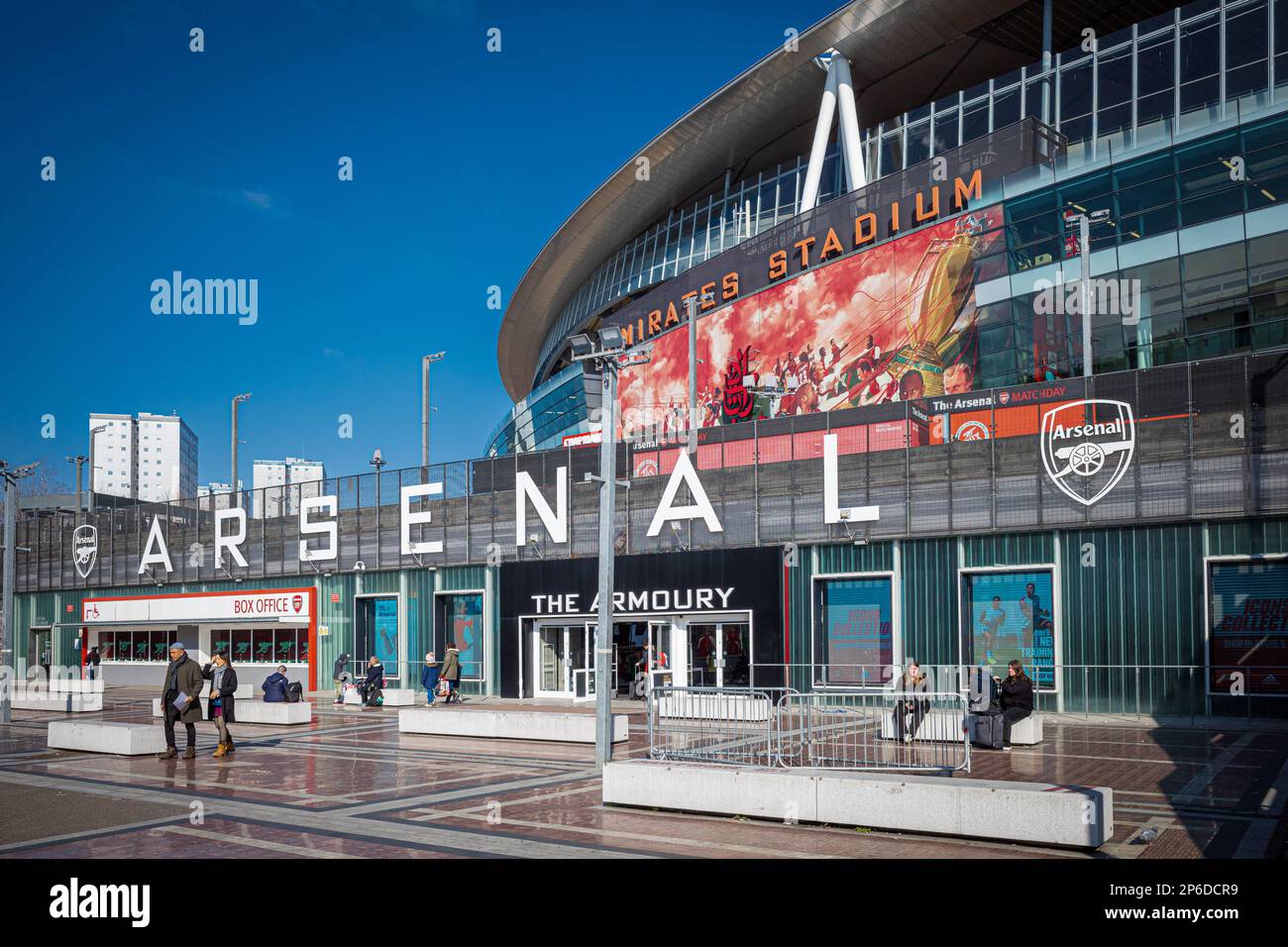 Arsenal FC Emirates Stadium Highbury London. Arsenal Football Stadium - the Emirates Stadium aka Arsenal Stadium was completed 2006, capacity 60,704. Stock Photo