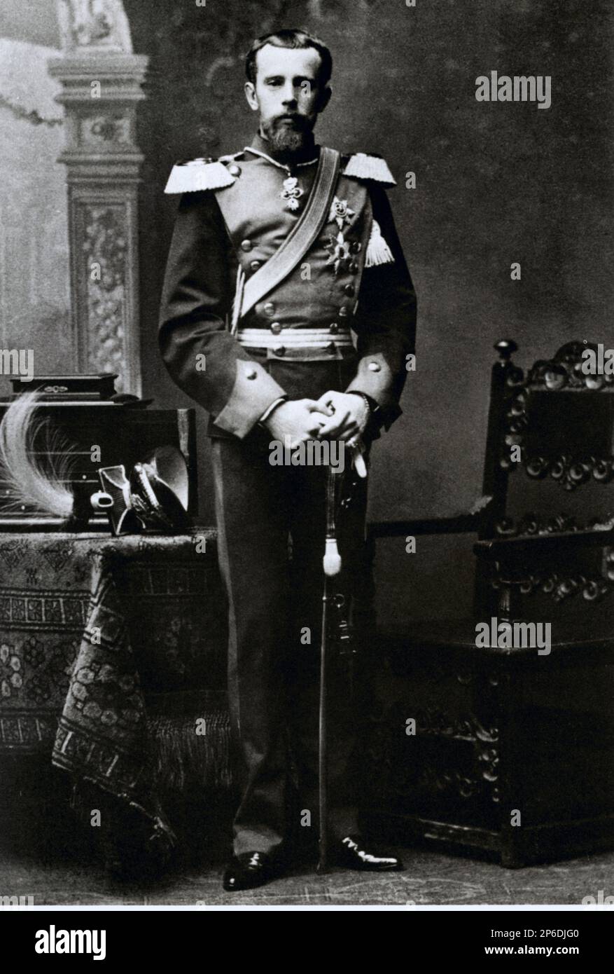 1886, Wien , Austria : The austrian kronprinz RUDOLF von ABSBURG ( 1850 - committed suicide at Mayerling 1889 ) , lover of Mary Von Vetsera , son of Kaiser Franz Josef ( 1830 - 1916 ) , Emperor of Austria , King of Hungary and Bohemia and Empress Elisabeth von Bayer ( SISSI , 1937 - 1898 ).   - FRANCESCO GIUSEPPE - JOSEPH - ABSBURG - ASBURG - ASBURGO - NOBILITY - NOBILI - Nobiltà - REALI - HABSBURG - HASBURG - ROYALTY - divisa militare - military uniform - baffi - moustache - principe ereditario - RODOLFO ----  Archivio GBB Stock Photo