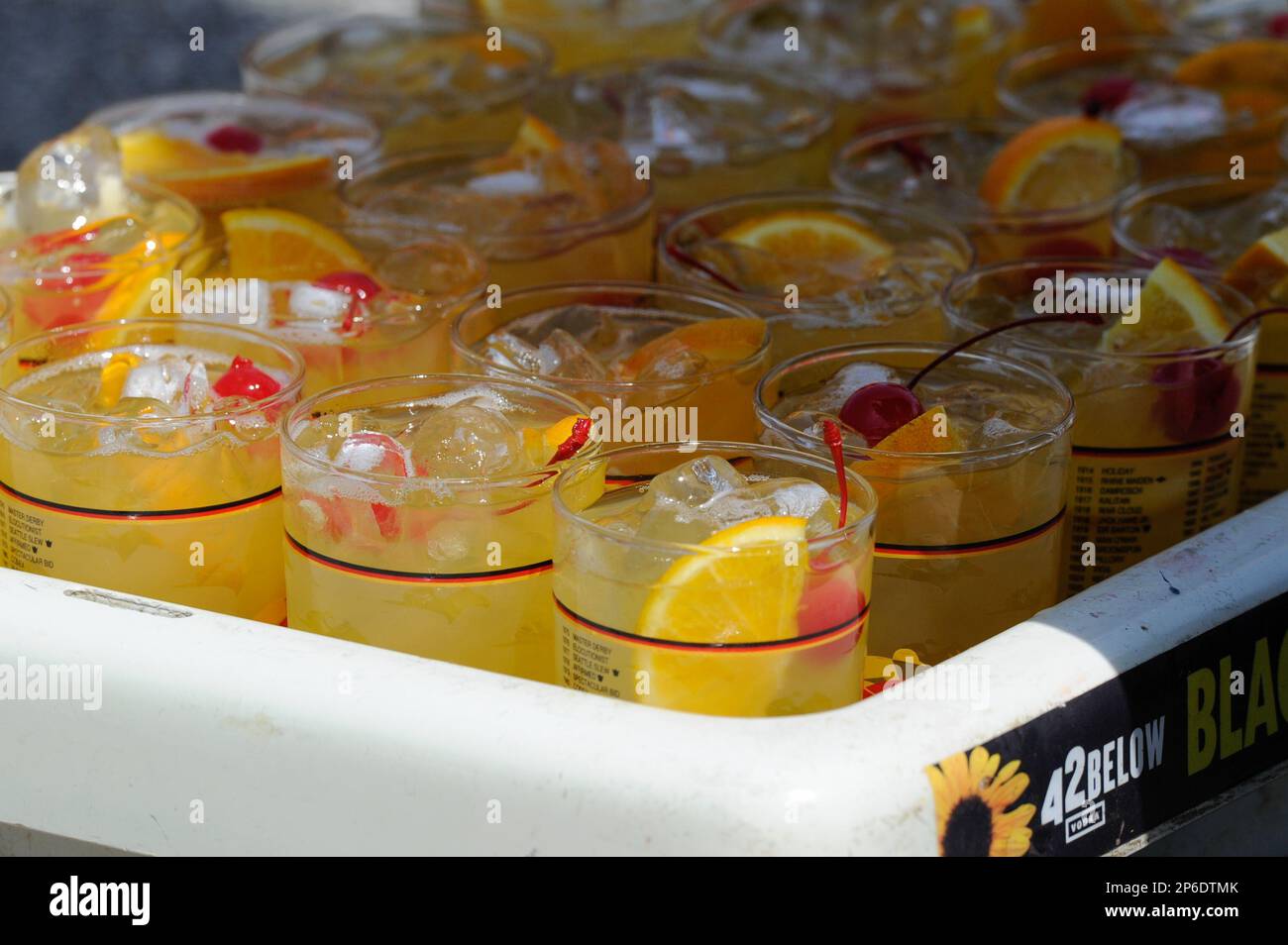 MAY 18, 2012 : The official drink of the Preakness Friday, the Black ...