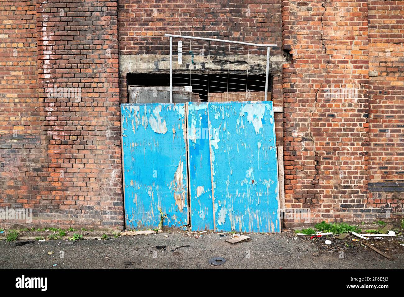Boarded up entrance bay to Dockland Warehouse, Liverpool, UK Stock Photo