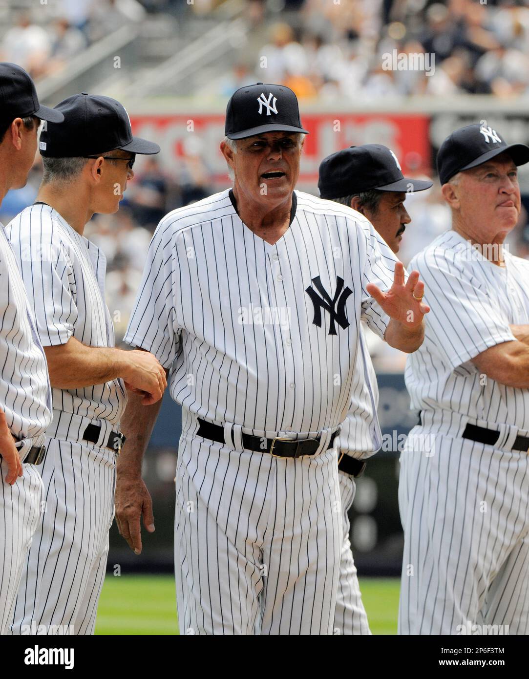 Former New York Yankees outfielder Lou Piniella with Joe Girardi during