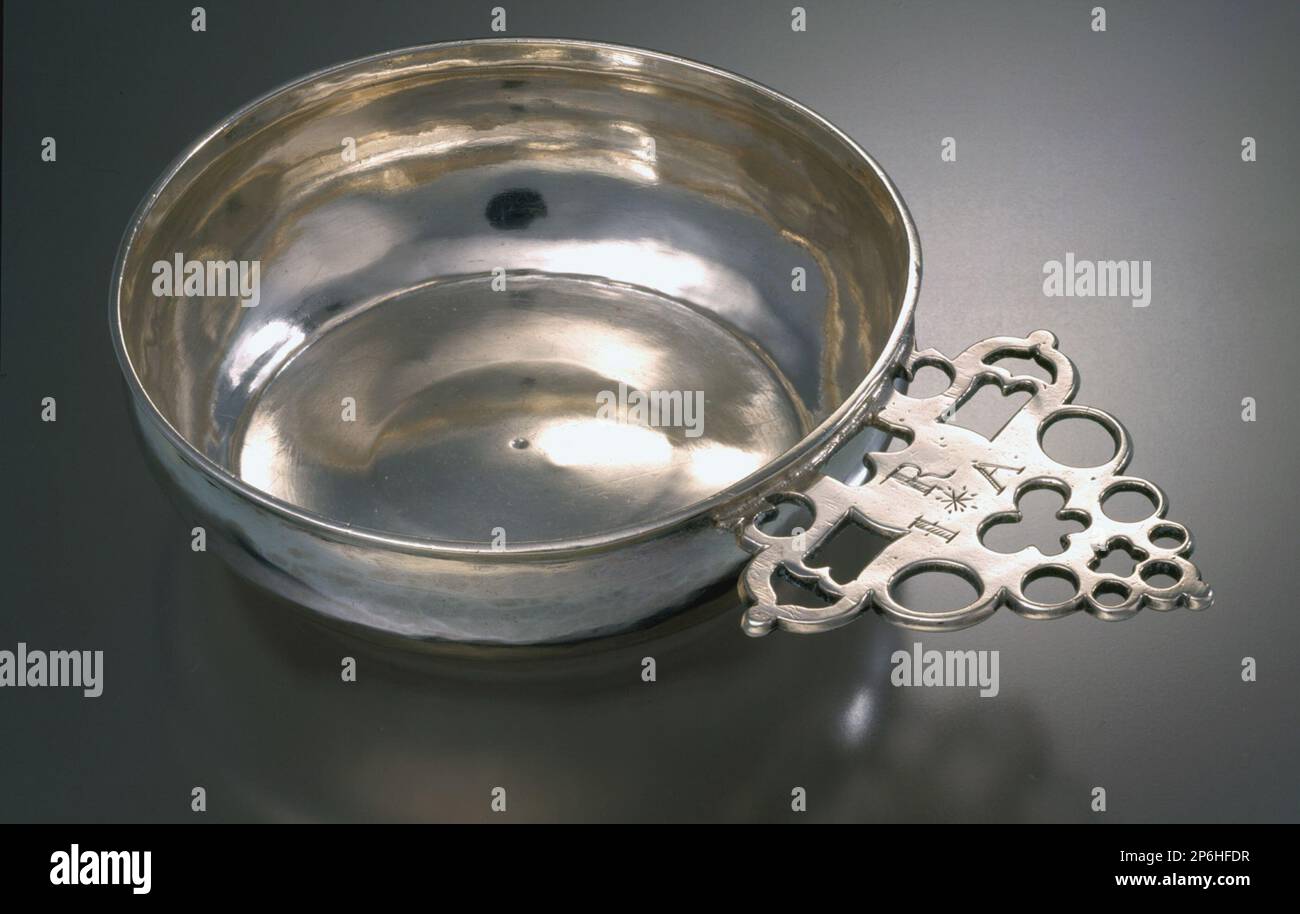 Silver porringer hi-res stock photography and images - Alamy