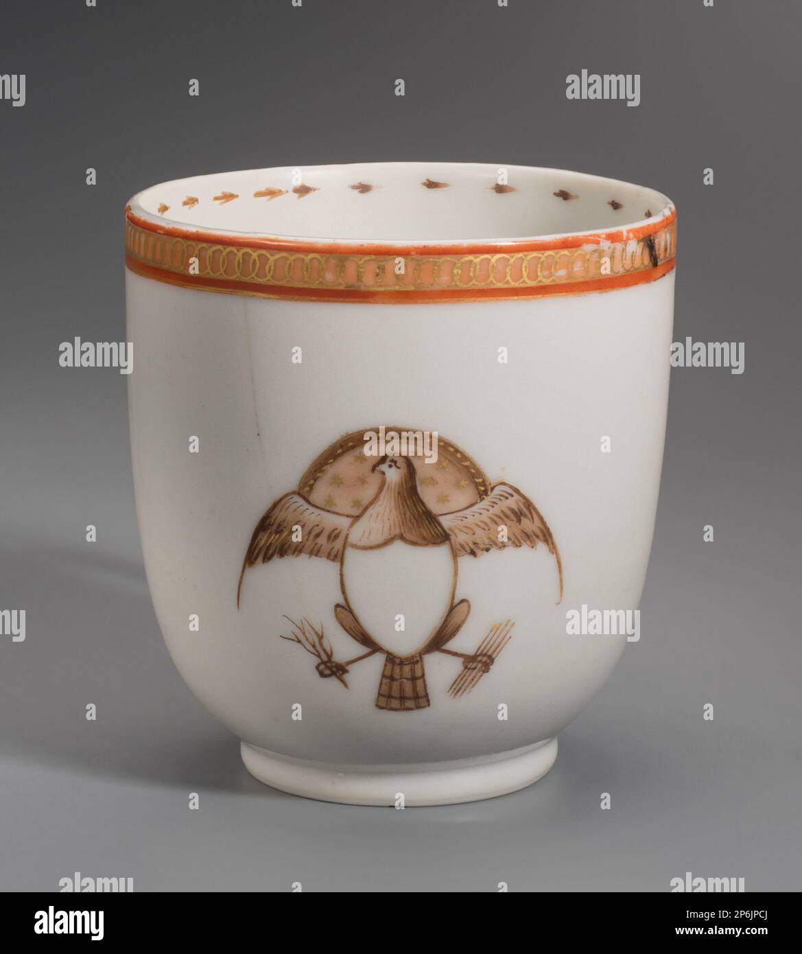 https://c8.alamy.com/comp/2P6JPCJ/maker-unknown-coffee-cup-with-eagle-early-19th-century-porcelain-enamel-and-gilding-2P6JPCJ.jpg