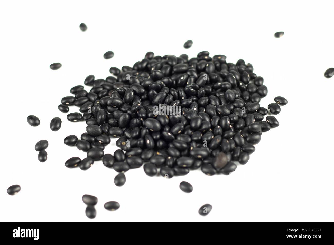 Black beans are grains that have a very high nutritional value. They can be used as snacks and