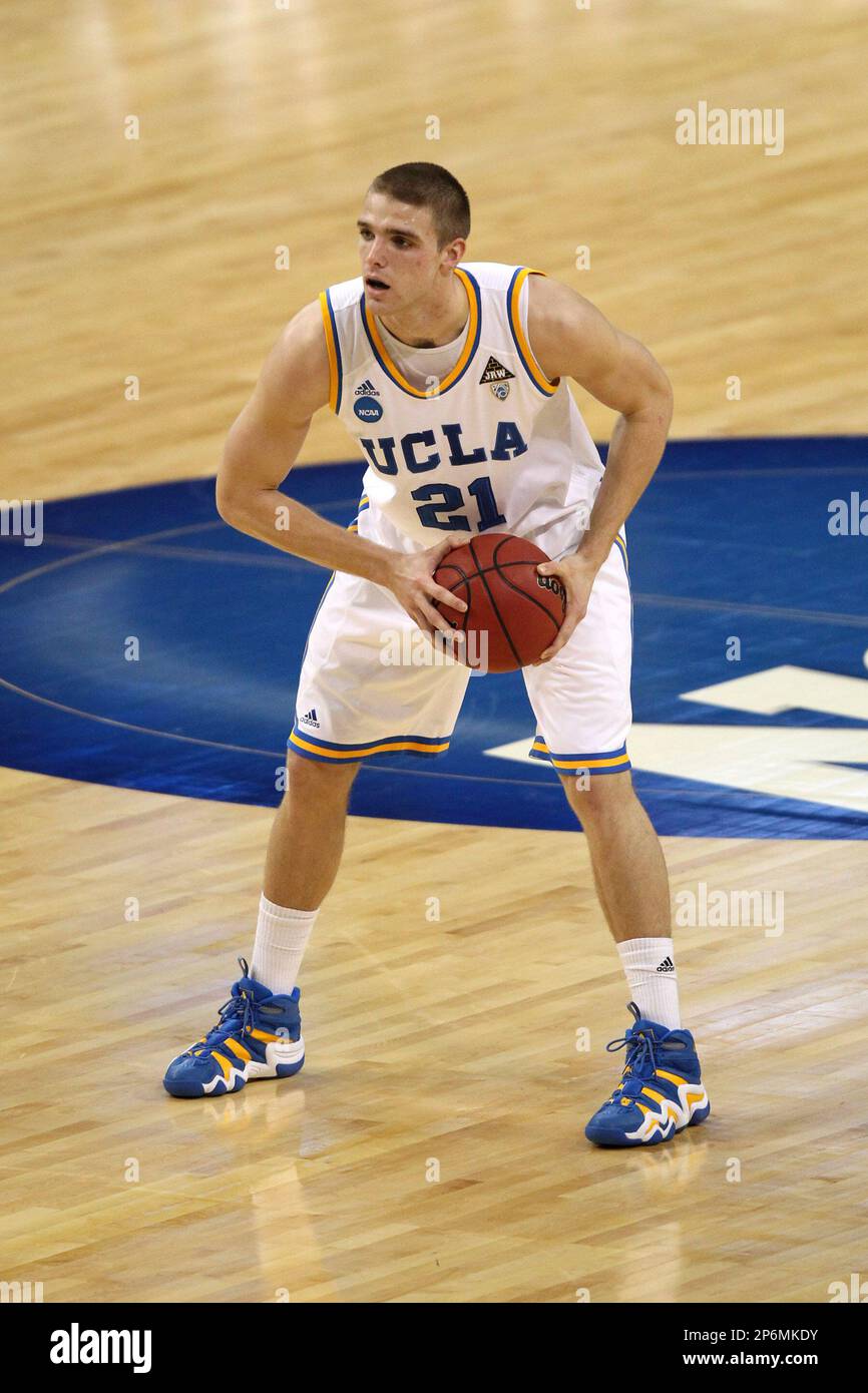 UCLA Bruins Brendan Lane 21 looks up court during the second