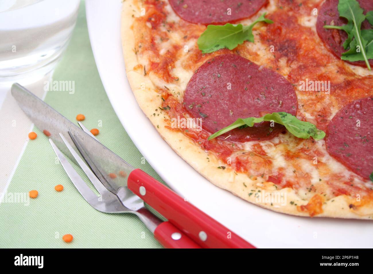 Pizza tomate hi-res stock photography and images - Alamy