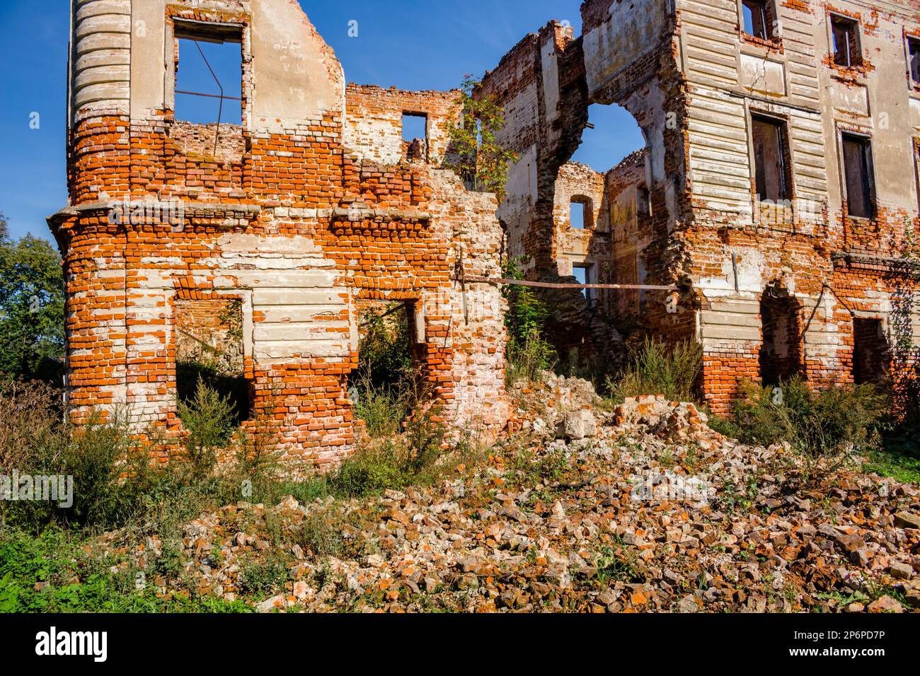 18th century manor hi-res stock photography and images - Alamy