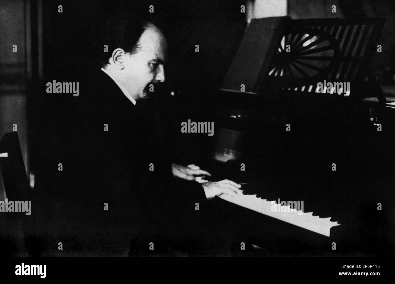 Pianista virtuoso hi-res stock photography and images - Alamy