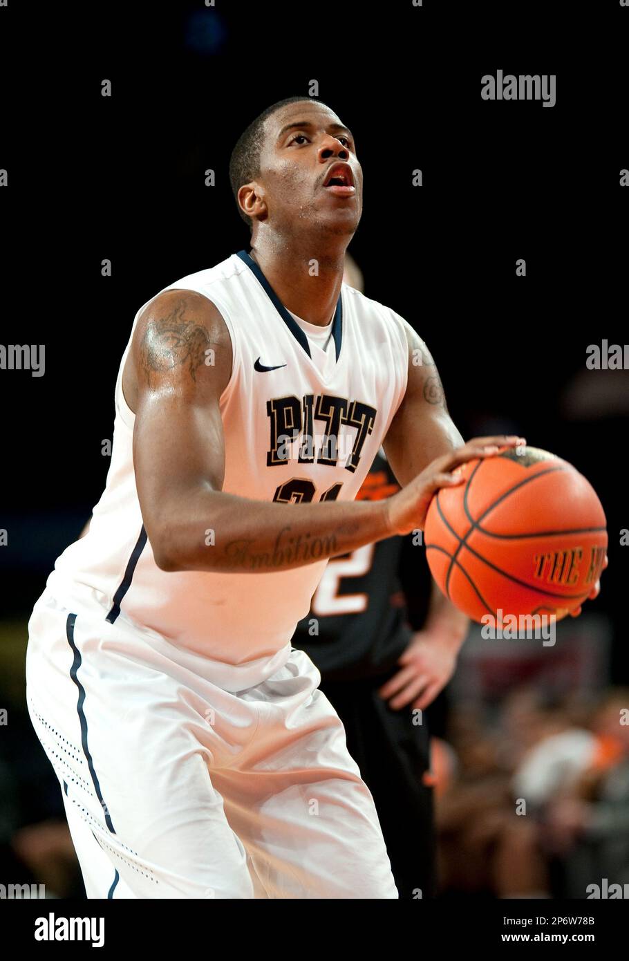 December 10 2011 Pitt's guard/forward Lamar Patterson (21) at the foul