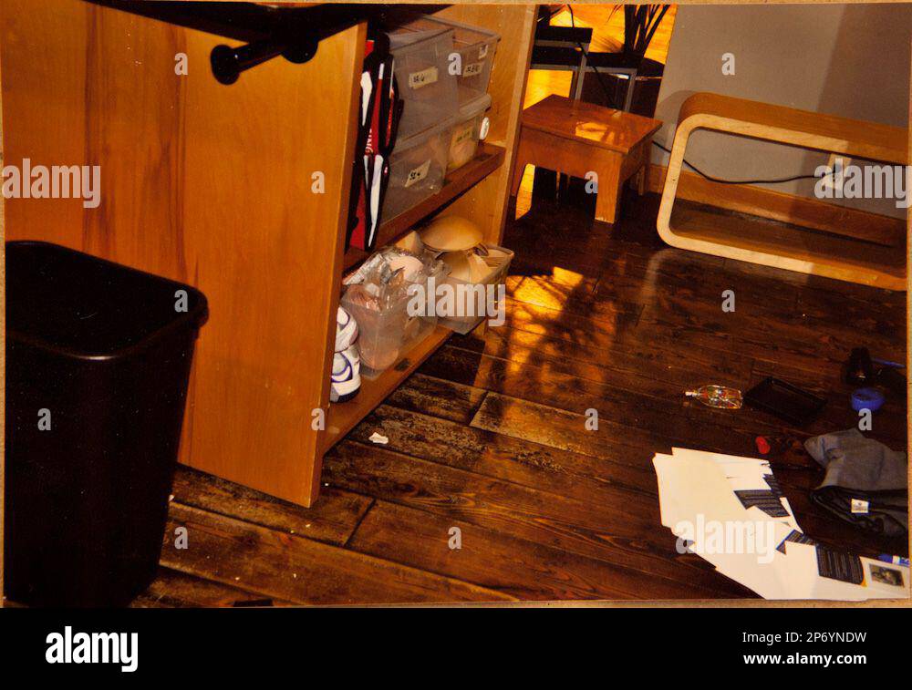 https://c8.alamy.com/comp/2P6YNDW/this-undated-handout-photo-provided-by-the-montgomery-county-md-circuit-court-shows-a-photograph-of-the-crime-scene-that-was-part-of-evidence-presented-by-the-prosecution-in-the-trial-of-brittany-norwood-who-is-accused-of-fatally-bludgeoning-jayna-murray-in-march-inside-the-lululemon-athletica-store-in-bethesda-at-montgomery-county-circuit-court-in-rockville-on-friday-oct-28-2011-ap-photomontgomery-county-md-circuit-court-pool-2P6YNDW.jpg