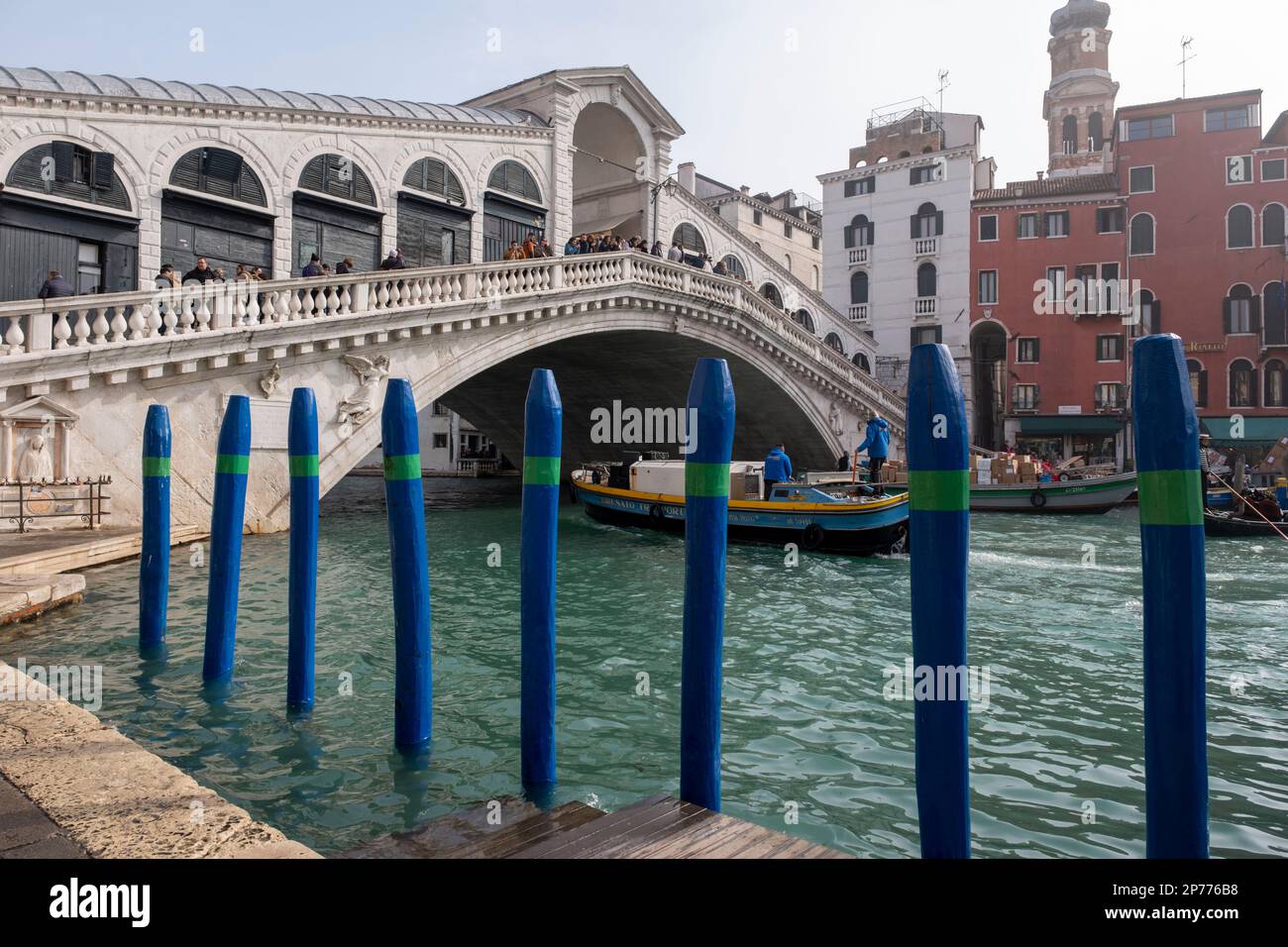 The Rialto Bridge and Grand Canal, Venice, Italy Stock Photo