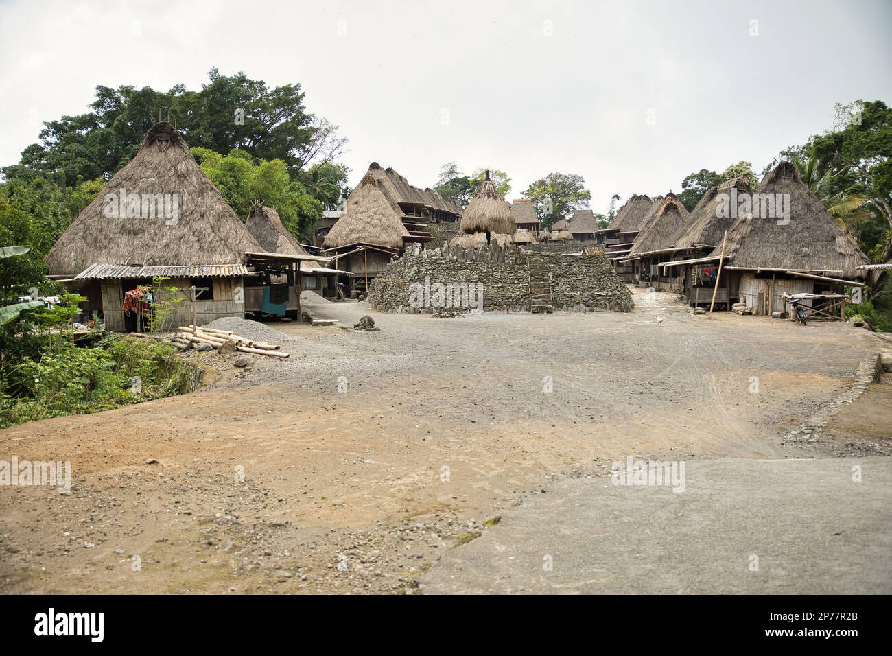 Cone Shaped Huts Hi-res Stock Photography And Images - Alamy