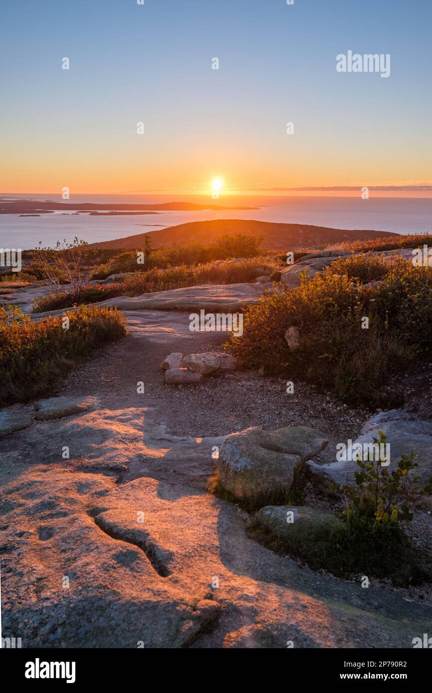 View from Cadillac Mountain in Acadia National Park on the sunrise over ...