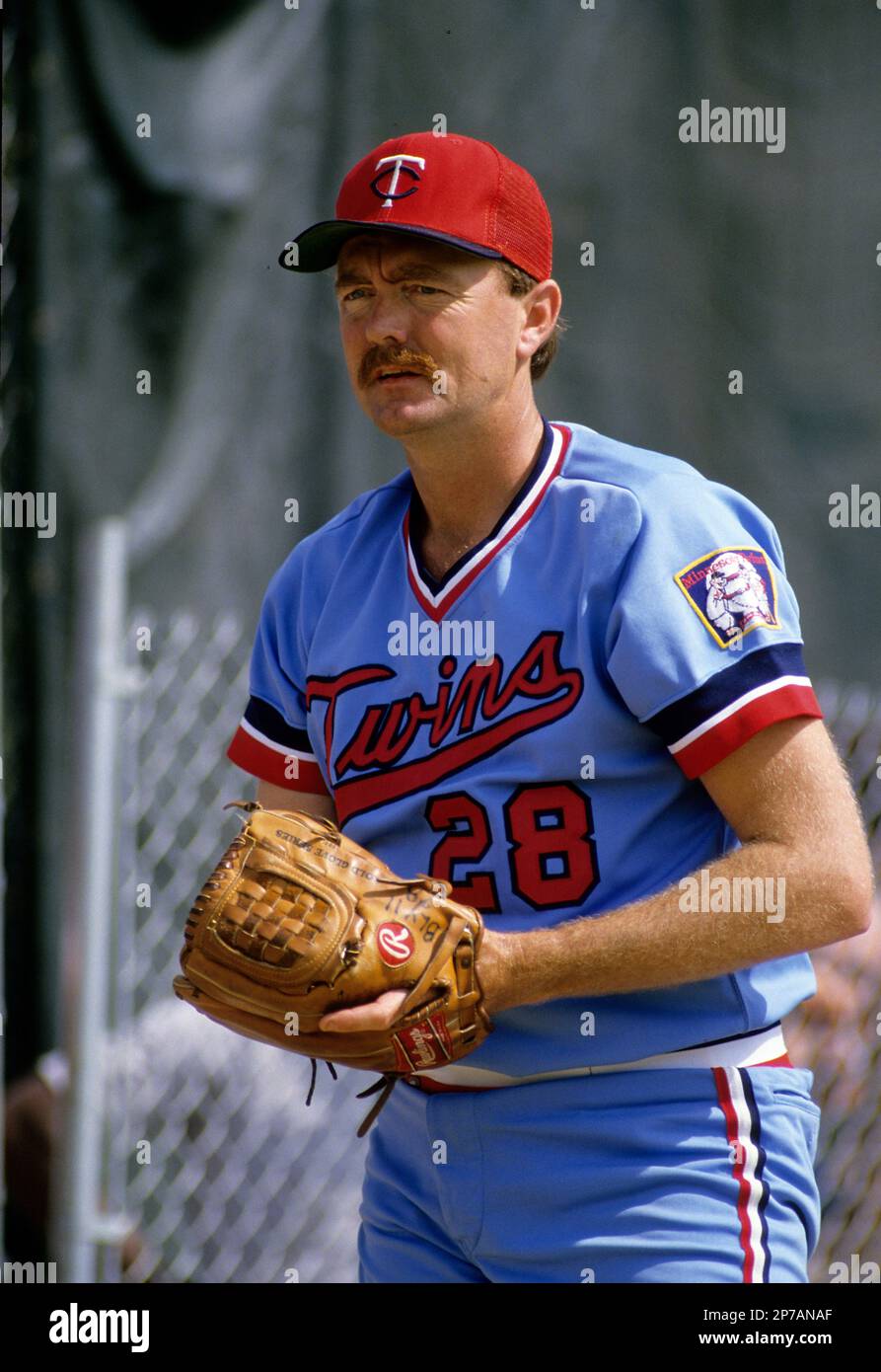 Minnesota Twins pitcher Bert Blyleven pitches in a game against