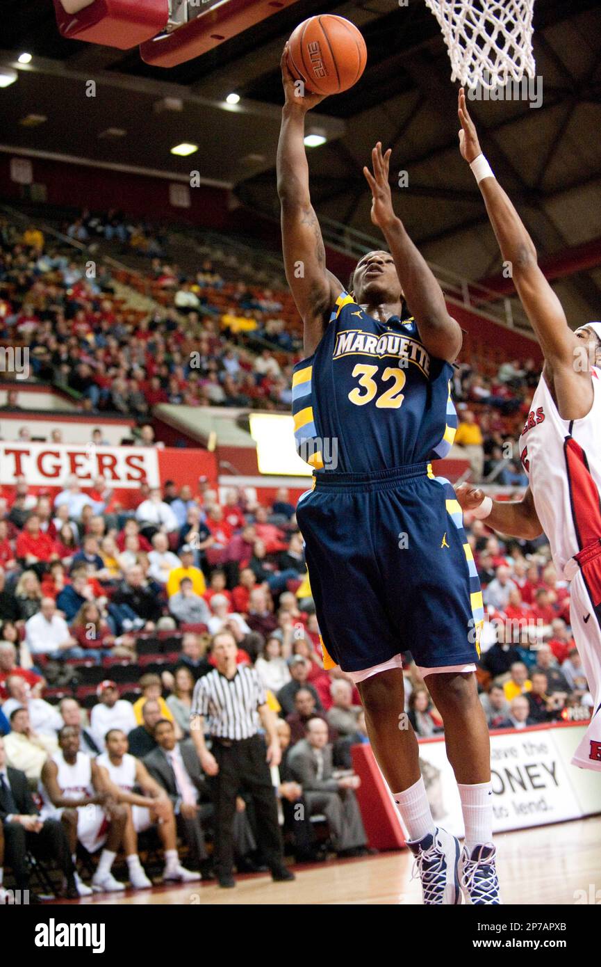 Jae crowder cheap marquette jersey