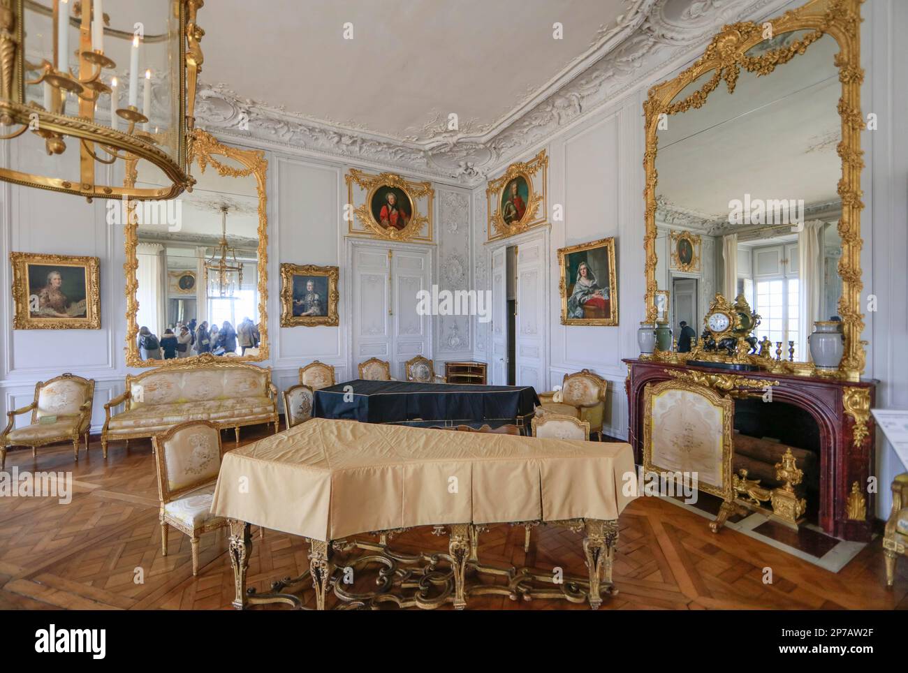 The Apartments Of The Daughters Of Louis XV Le Grand Cabinet De Madame 
