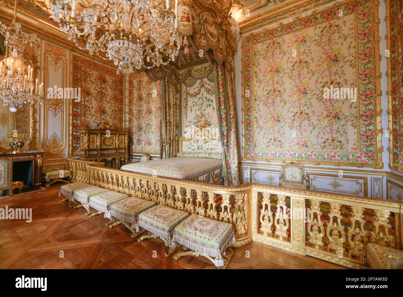 Queens Parade Bedroom Chambre de la Reine, Chateau de Versailles
