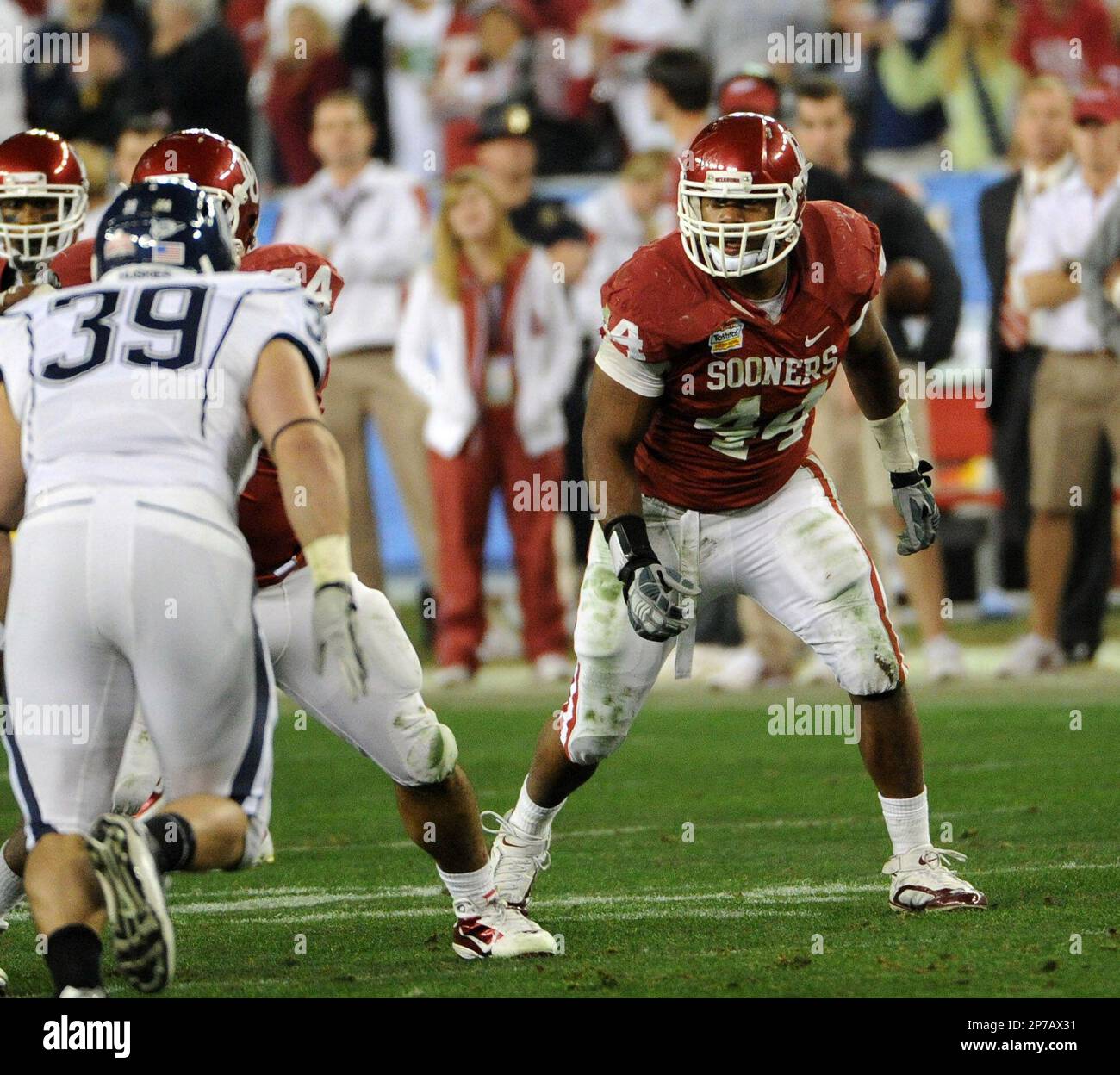 Jeremy Beale January 1, 2011: Jeremy Beal of Oklahoma in action during the Tostitos ...