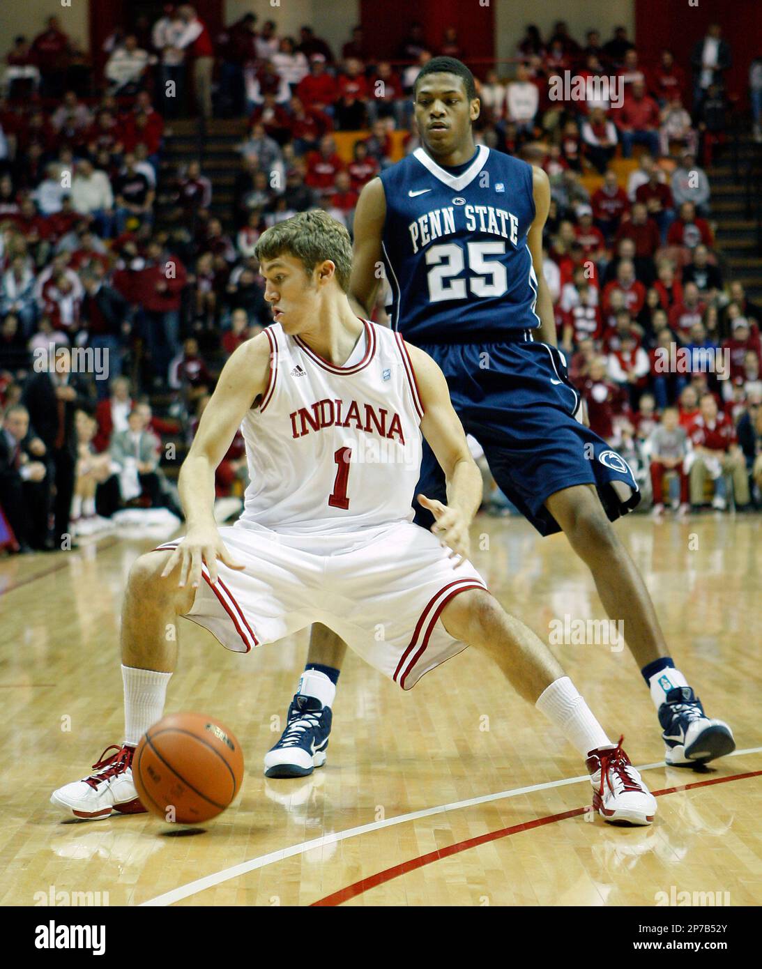 Dec. 27, 2010 Indiana Hoosiers guard Jordan Hulls 1 controls the