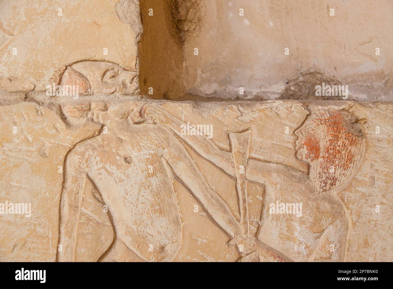 Egypt, Saqqara,  tomb of Horemheb,  inner room, East Wall South side, nubian prisoners and egyptian soldiers. Stock Photo