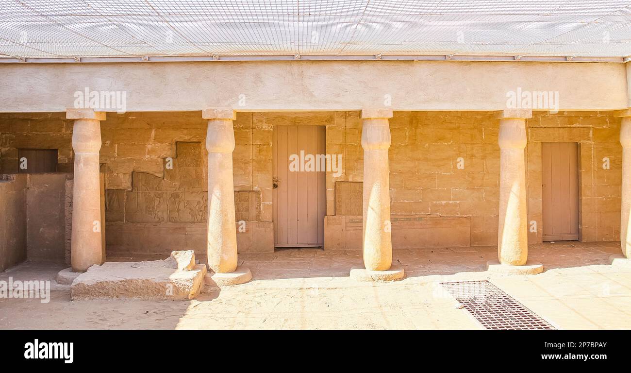 Egypt, Saqqara,  tomb of Horemheb,  west wall of the inner court, with the chapel doors. Stock Photo