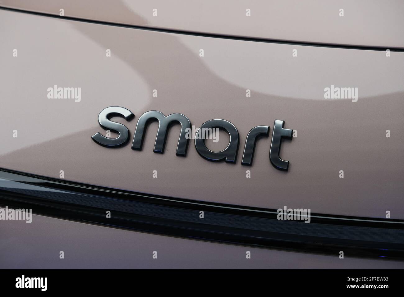 Smart logo hi-res stock photography and images - Alamy
