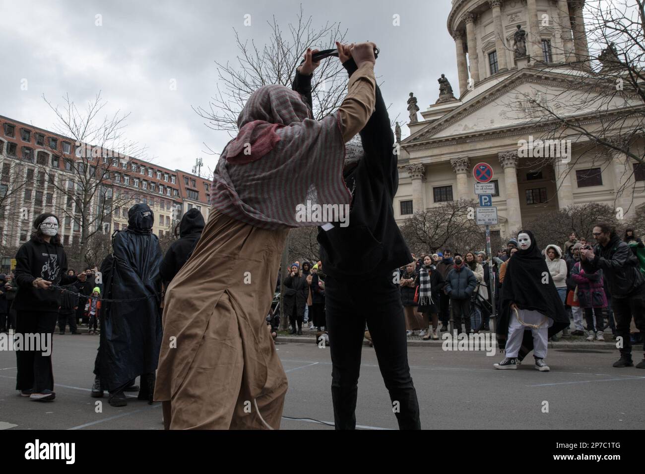 Protest Performance Today, on March 8, 2023, many protesters gathered in Berlin to ...