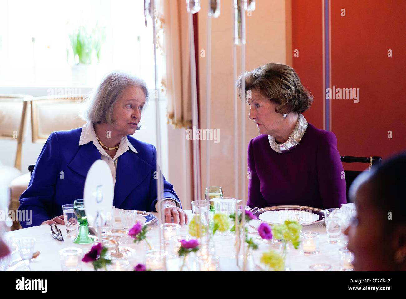 Oslo 20230308.Gro Harlem Brundtland seated with the Queen of Norway. Queen Sonja is hosting a lunch for pioneering women on Woman's Day at the Palace in Oslo. Photo: Lise Aaserud / NTB / POOL Stock Photo