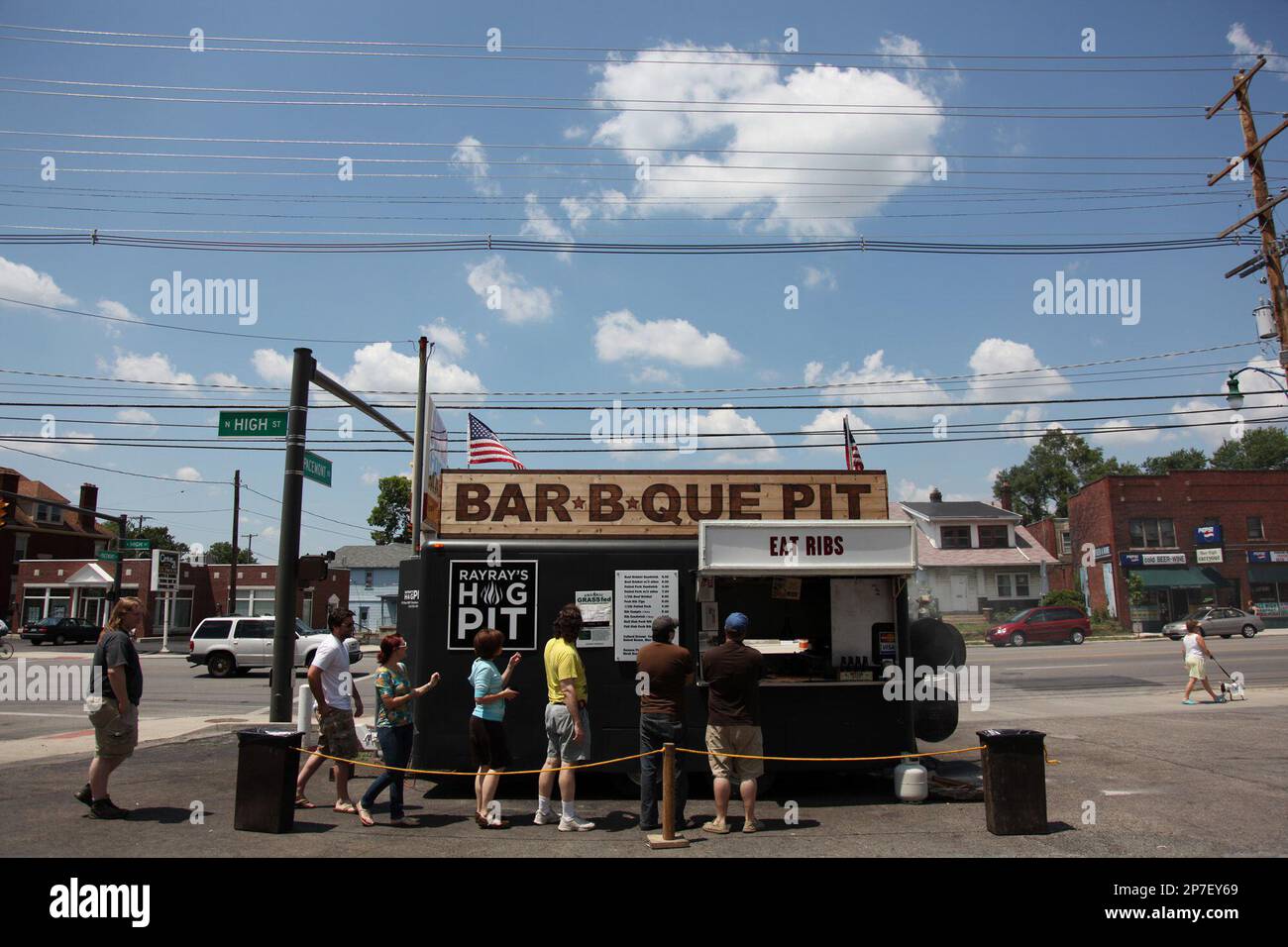 In this Sunday, July 11, 2010 photo, patrons line up at Ray Ray's Hog