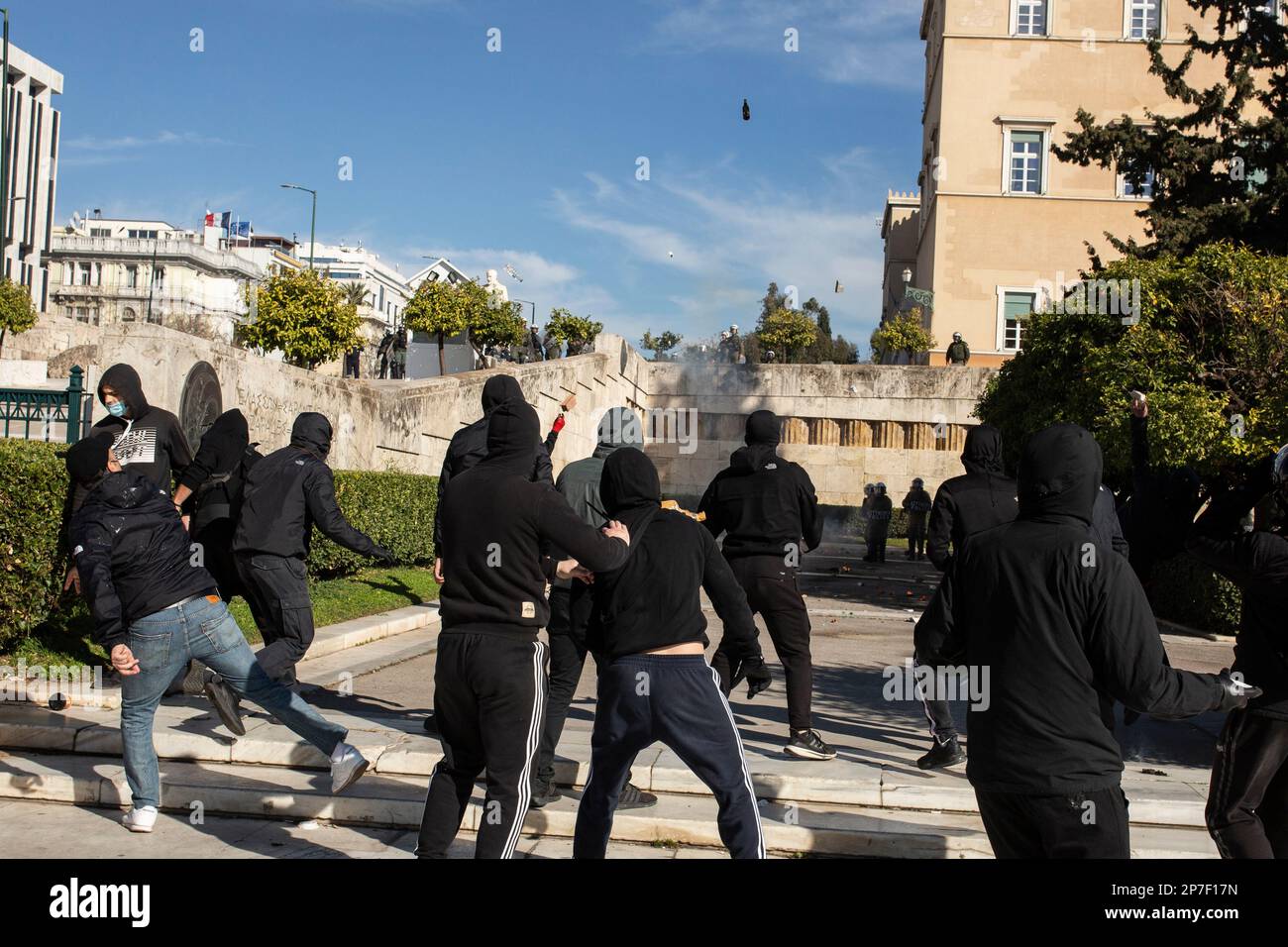 Passenger 57 police hi-res stock photography and images - Alamy