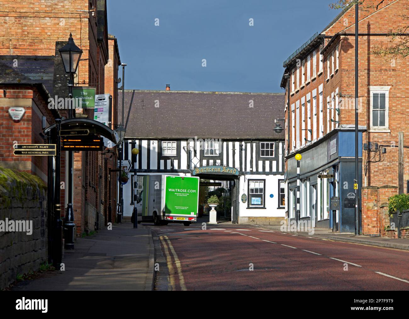 The Saracens Head coacing inn, and Waitrose delivery van, on Church Street, Southwell, Nottinghamshire, England UK Stock Photo