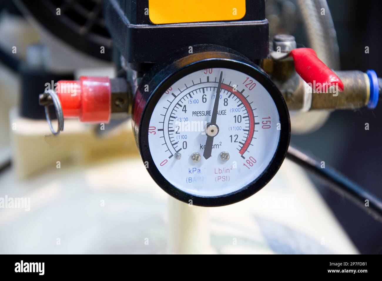 Picture of a device used to measure air pressure Stock Photo Alamy