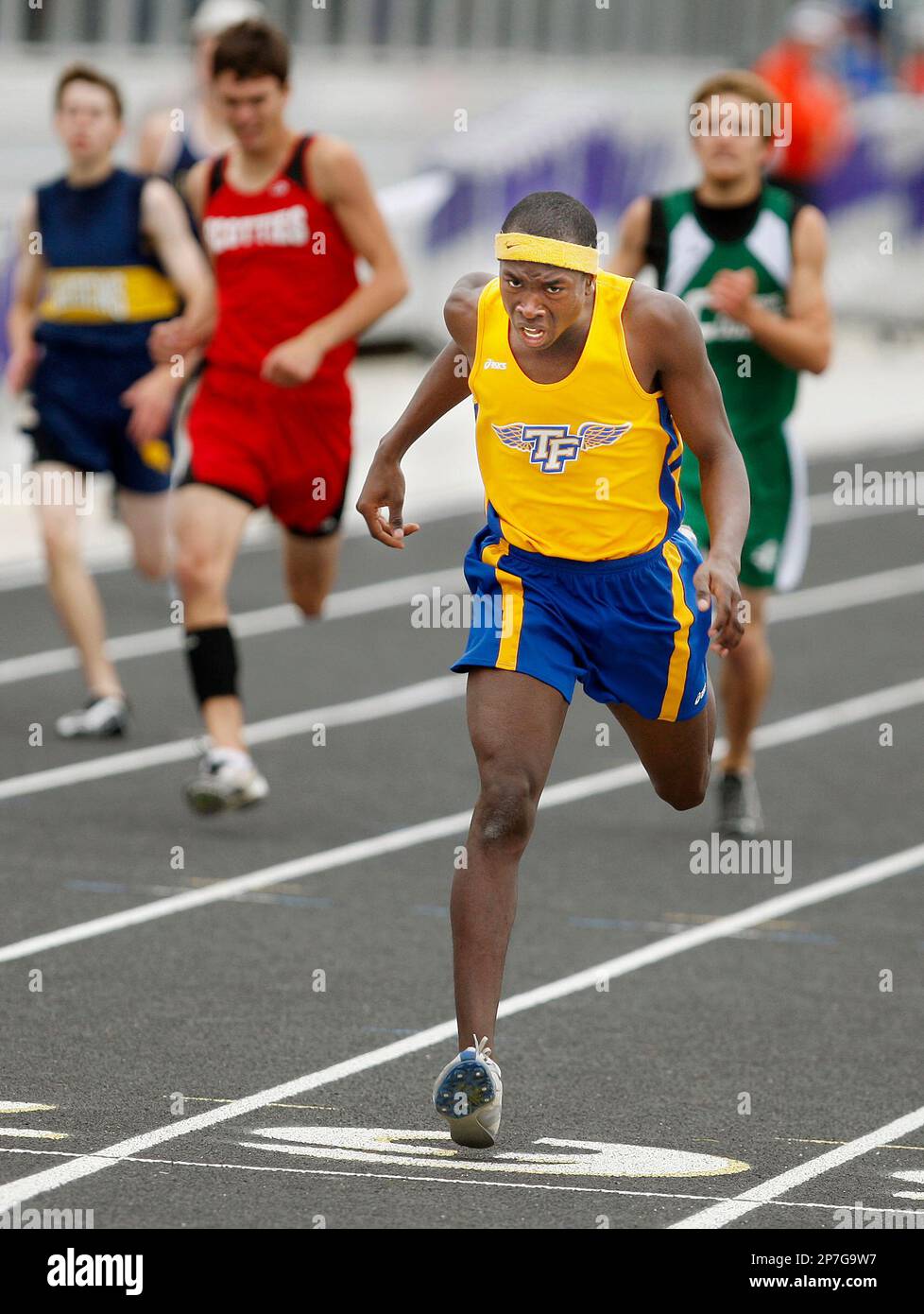 Thompson Falls' Charlie Knapp leans forward to win the Class B 400